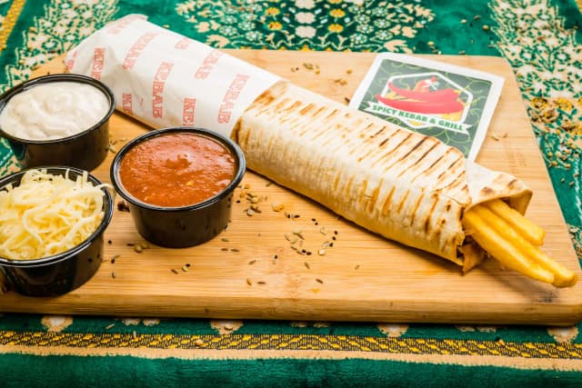 Ile kalorii ma kebab z wołowiny? Zaskakujące wartości odżywcze! Ile kalorii ma kebab z wołowiny? Zaskakujące wartości odżywcze!