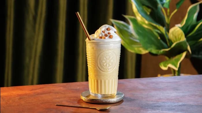 Najlepsze drinki z likierem słony karmel, które zachwycą Twoje podniebienie Najlepsze drinki z likierem słony karmel, które zachwycą Twoje podniebienie