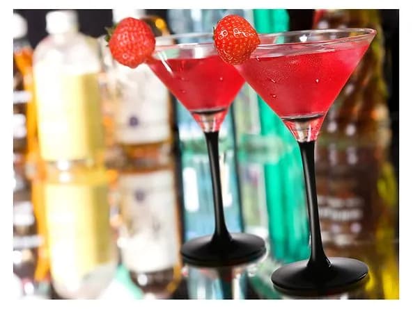 Najlepsze drinki z Red Label, które musisz spróbować w domu Najlepsze drinki z Red Label, które musisz spróbować w domu