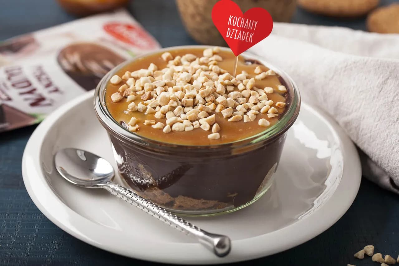 Przepisy na ciasto z masą krówkową, które zachwycą każdego smakosza Przepisy na ciasto z masą krówkową, które zachwycą każdego smakosza