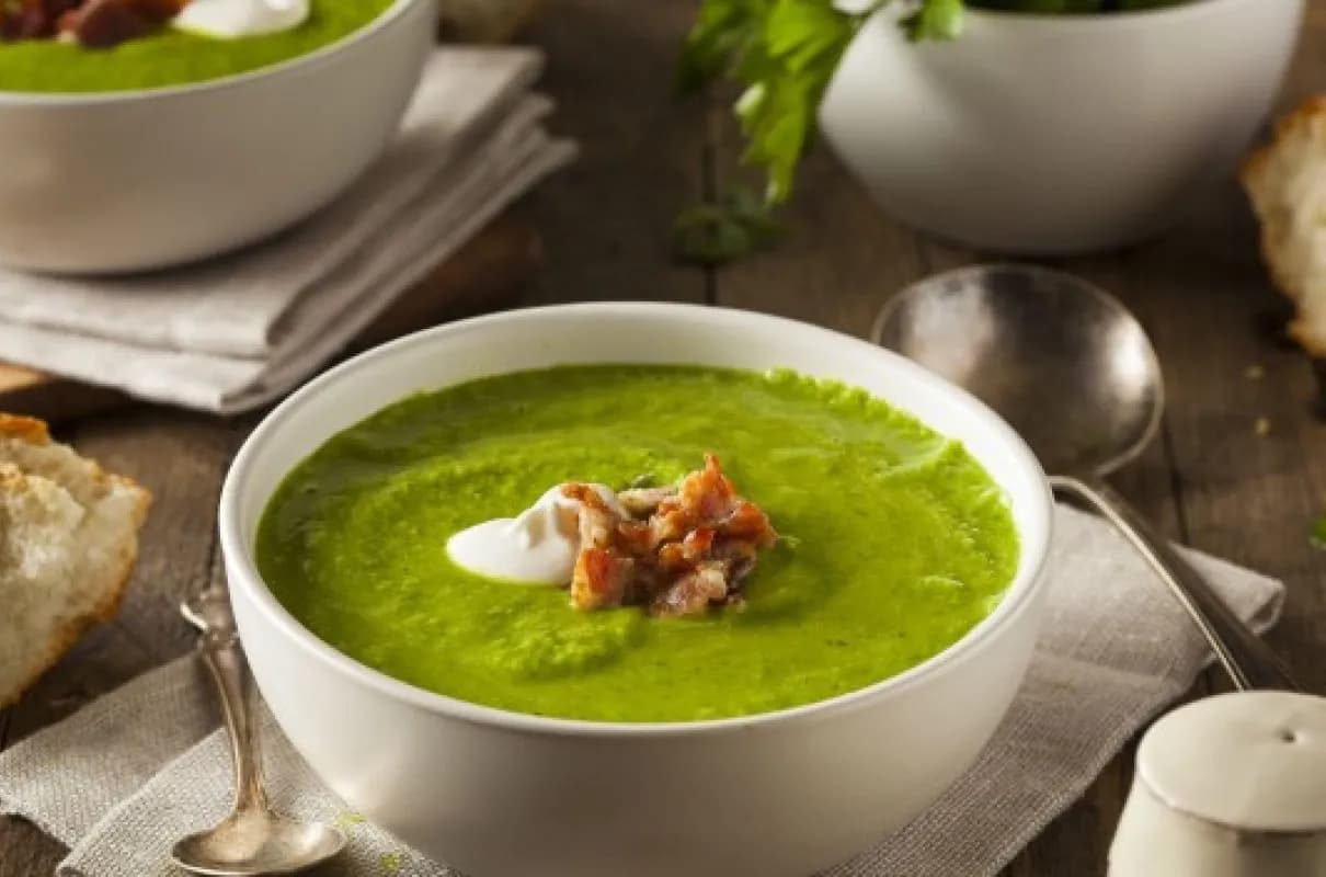 Jak zagęścić zupę mąką i uniknąć grudek – sprawdzone metody Jak zagęścić zupę mąką i uniknąć grudek – sprawdzone metody