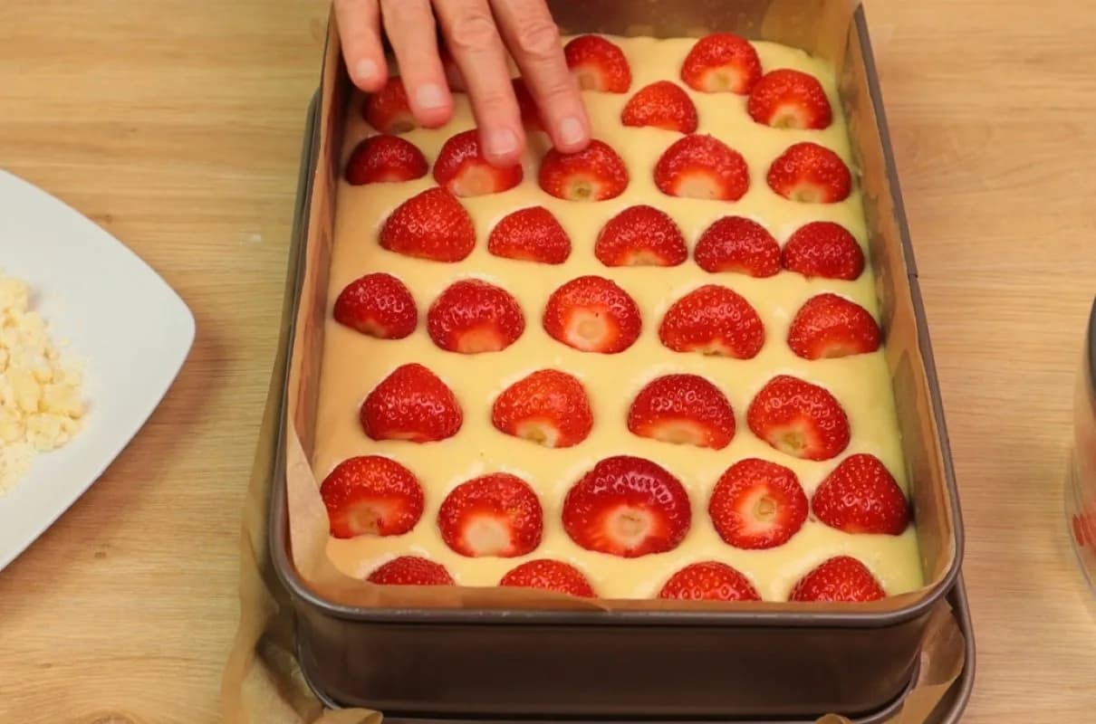 Prosty przepis na ciasto proszkowe z owocami, które zawsze się udaje Prosty przepis na ciasto proszkowe z owocami, które zawsze się udaje