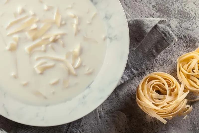 Jak zrobić zupę mleczną z makaronem - prosty przepis na smaczny posiłek Jak zrobić zupę mleczną z makaronem - prosty przepis na smaczny posiłek