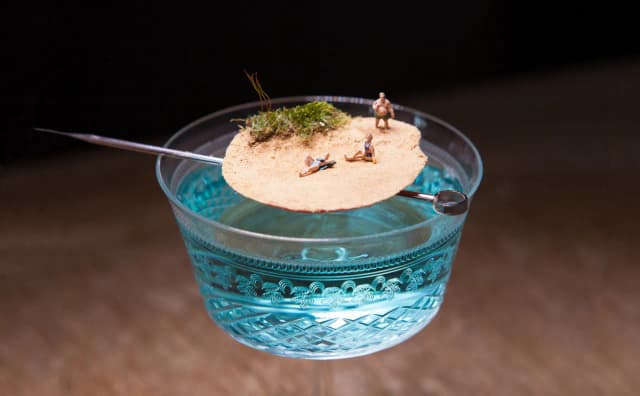 Curaçao drink: poznaj wyjątkowe koktajle i ich sekrety Curaçao drink: poznaj wyjątkowe koktajle i ich sekrety