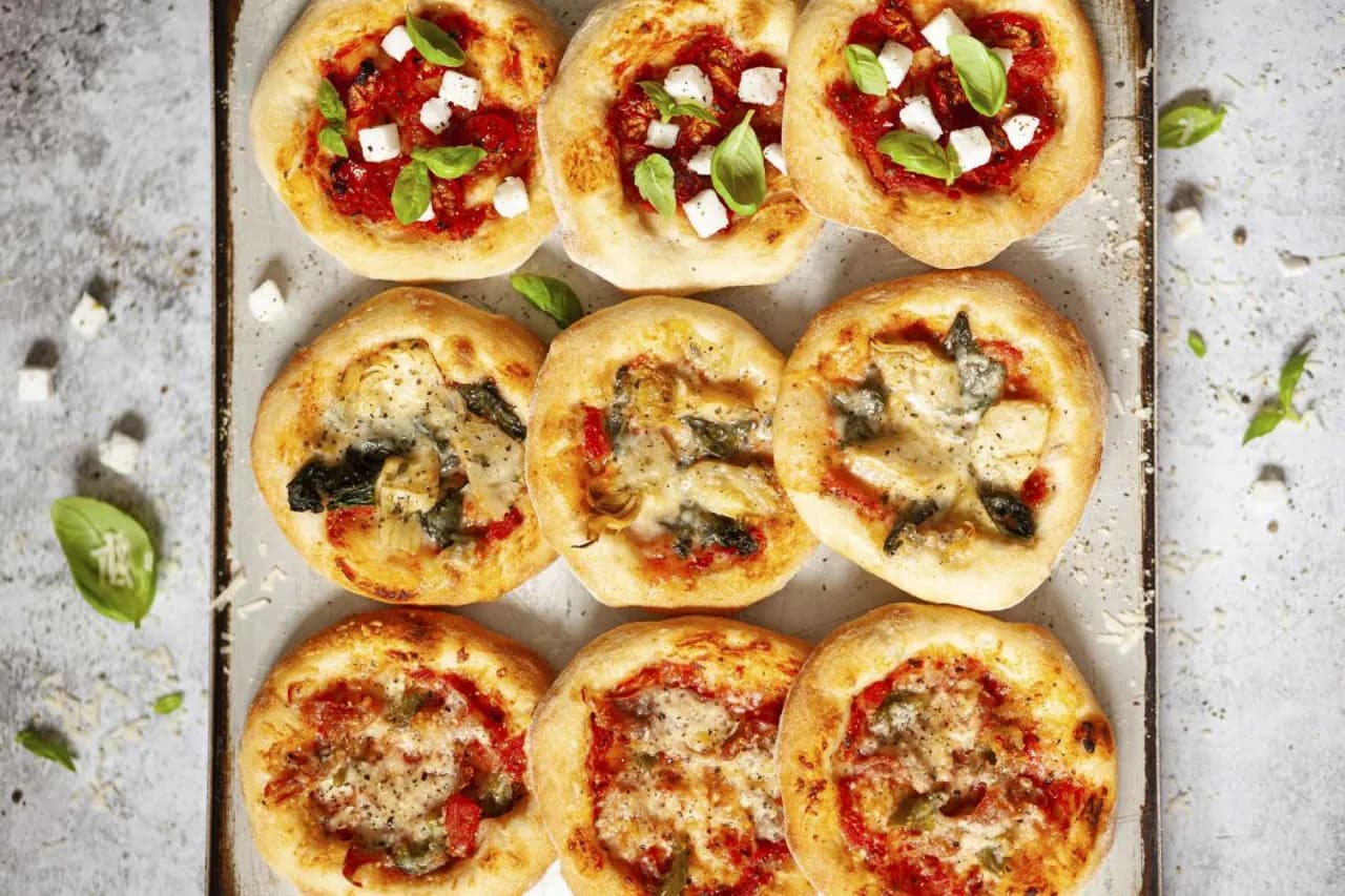 Gotowe ciasto na pizzę co zrobić? 10 kreatywnych przepisów, które zaskoczą Gotowe ciasto na pizzę co zrobić? 10 kreatywnych przepisów, które zaskoczą