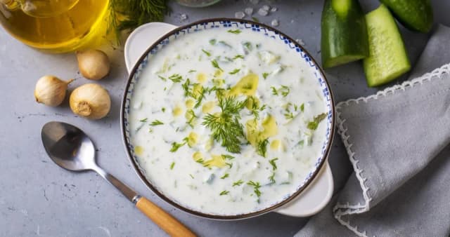 Ogórki na zupę ogórkową jak zrobić – łatwy przepis krok po kroku Ogórki na zupę ogórkową jak zrobić – łatwy przepis krok po kroku