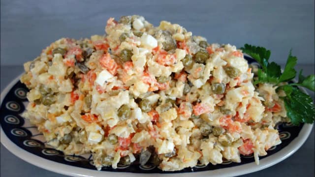 Jak doprawić sałatkę jarzynową, by zaskoczyć smakiem i aromatem Jak doprawić sałatkę jarzynową, by zaskoczyć smakiem i aromatem